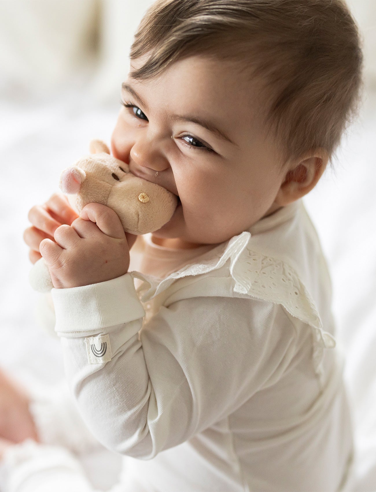  Image of files/4095_BabyRattleSit_LOW_e9b75d74-1ea7-4dbb-91ff-b435f894ad69.jpg