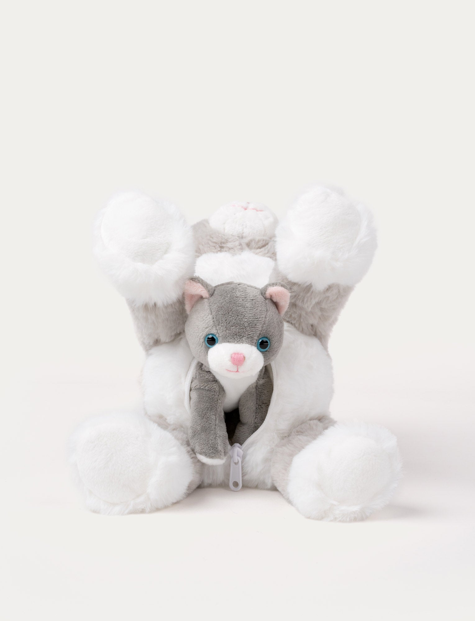  Image of Cat Tuva with Kitten