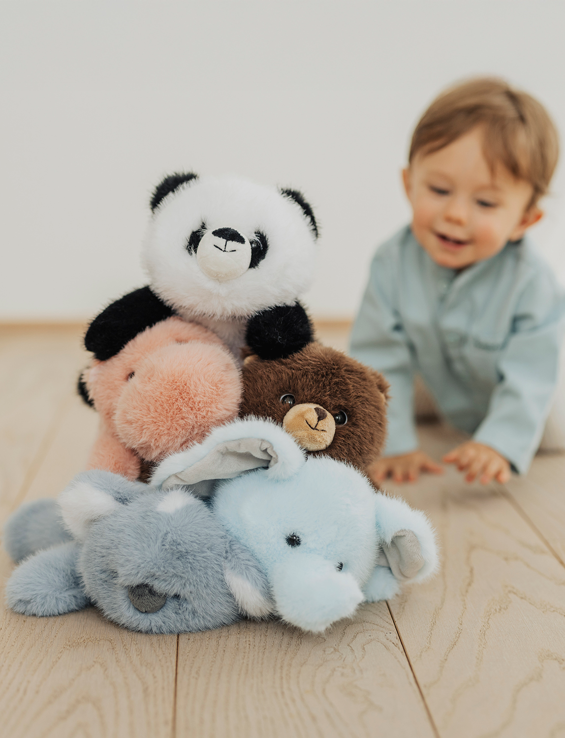  Image of files/4358_4355_4359_4357_4354_BoyCrawlBehind_LOW.png