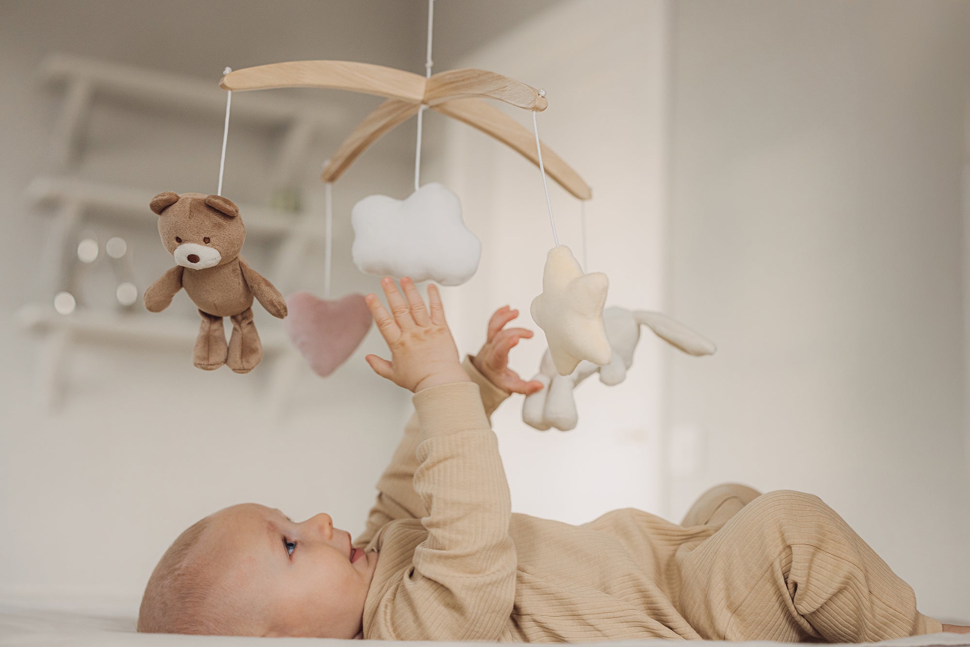  Image of files/4418_Babymobil_BabyBed_LOW.jpg