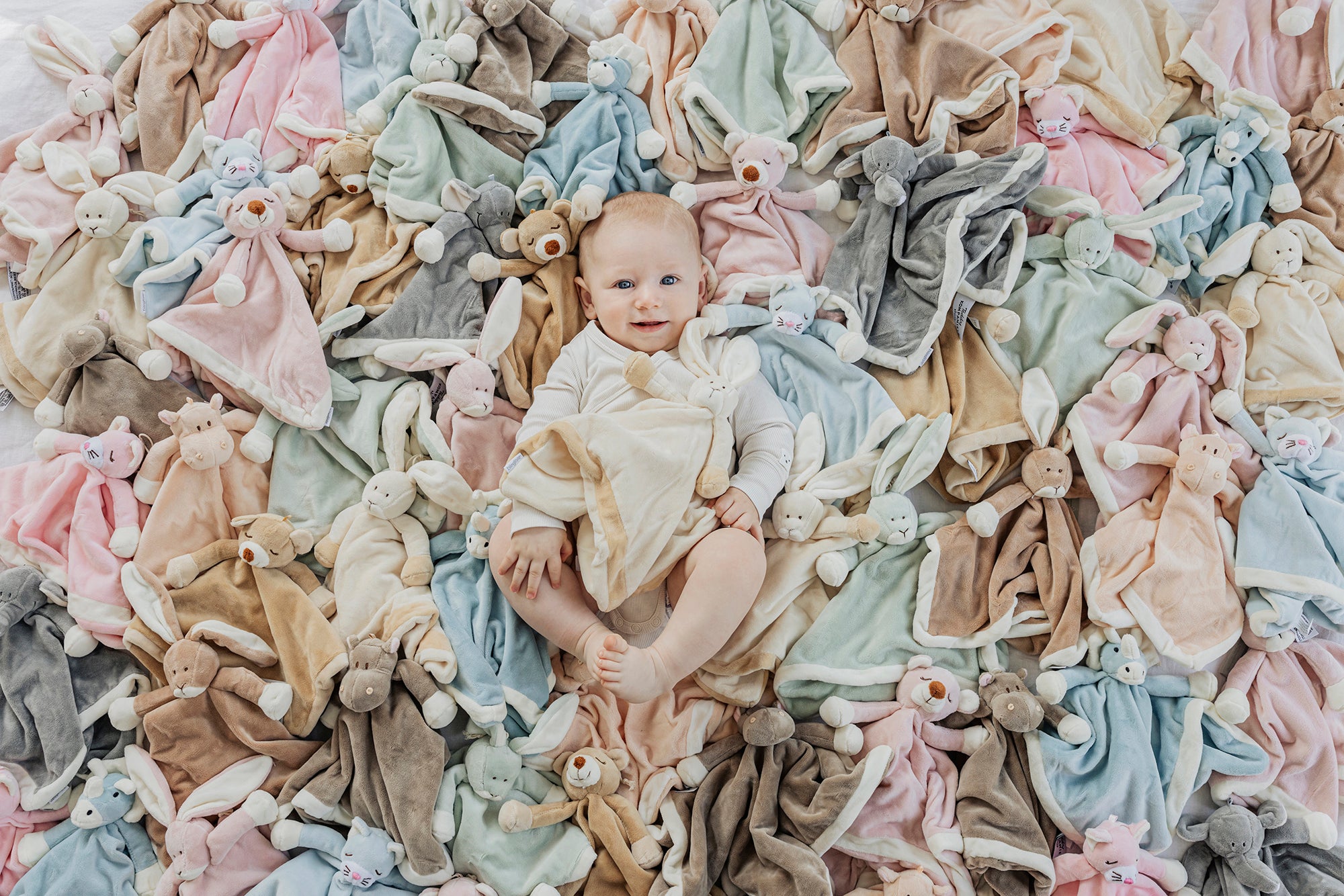  Image of files/ALL_SeaofDiinglisarBlankiesBabyBoy_LOW.jpg